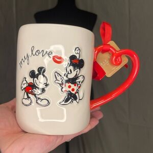 NWT Disney Rae Dunn Mickey and Minnie Mouse Mug with Red Heart Handle